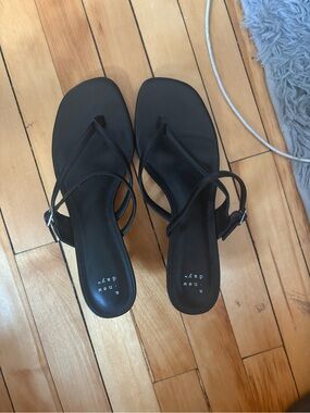 Black Strappy Women's Sandals - Minimalist Slide
